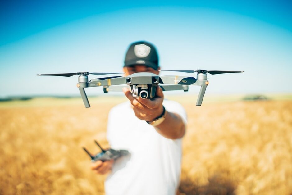 Vídeo: pecuarista usa drone para tocar a boiada - Revista Globo Rural