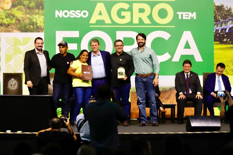 NOSSO AGRO TEM FORÇA – Governo de SP entrega títulos de regularização de territórios quilombolas