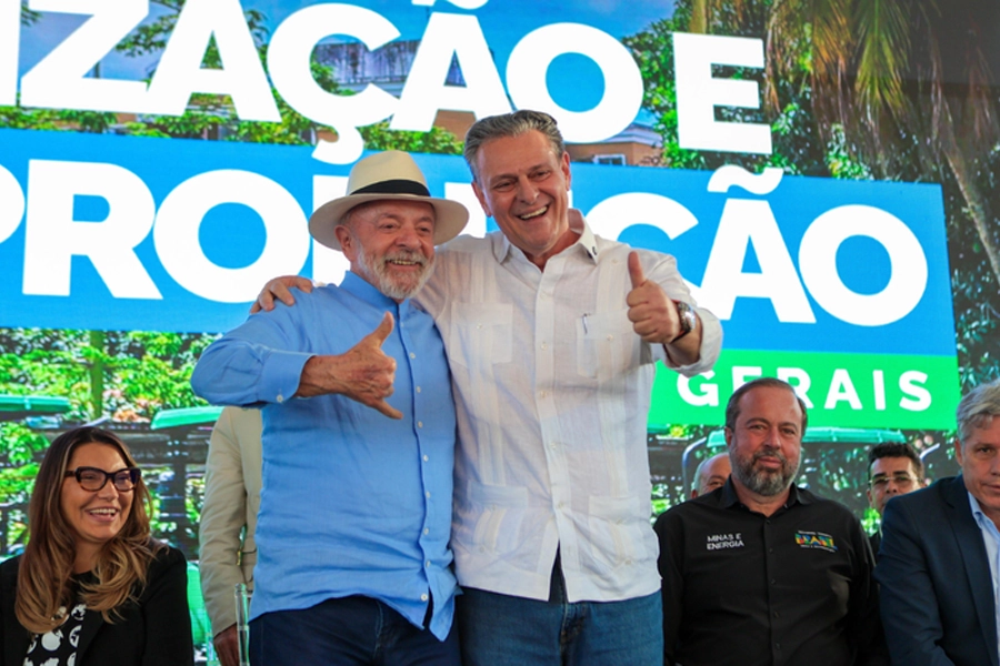 Presidente Lula e ministro Fávaro fortalecem agro mineiro com entrega de equipamentos