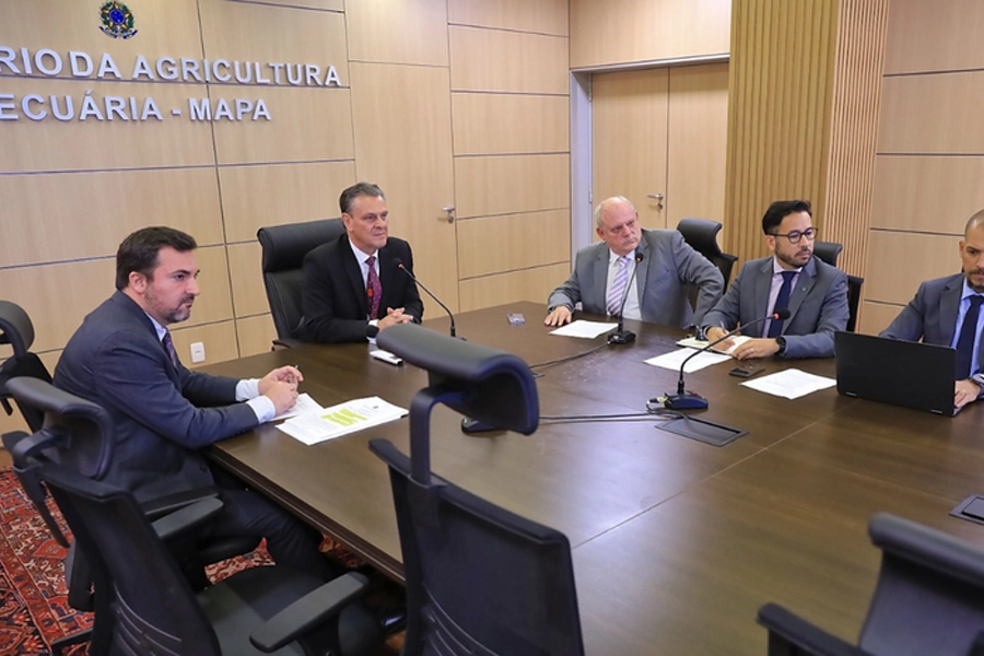 Ministro Carlos Fávaro e ministro da Agricultura e Florestas de Angola avançam no acordo entre os países