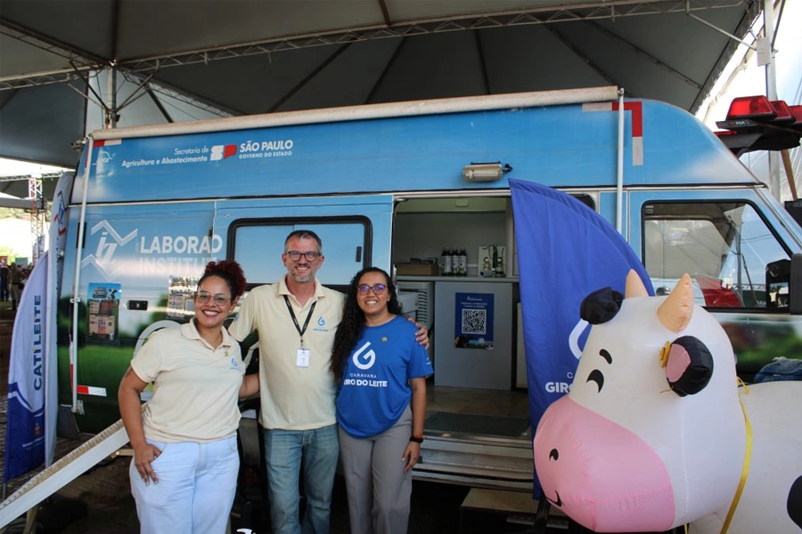 Agrishow 2026: Caravana Giro do Leite apresenta soluções para a atividade leiteira