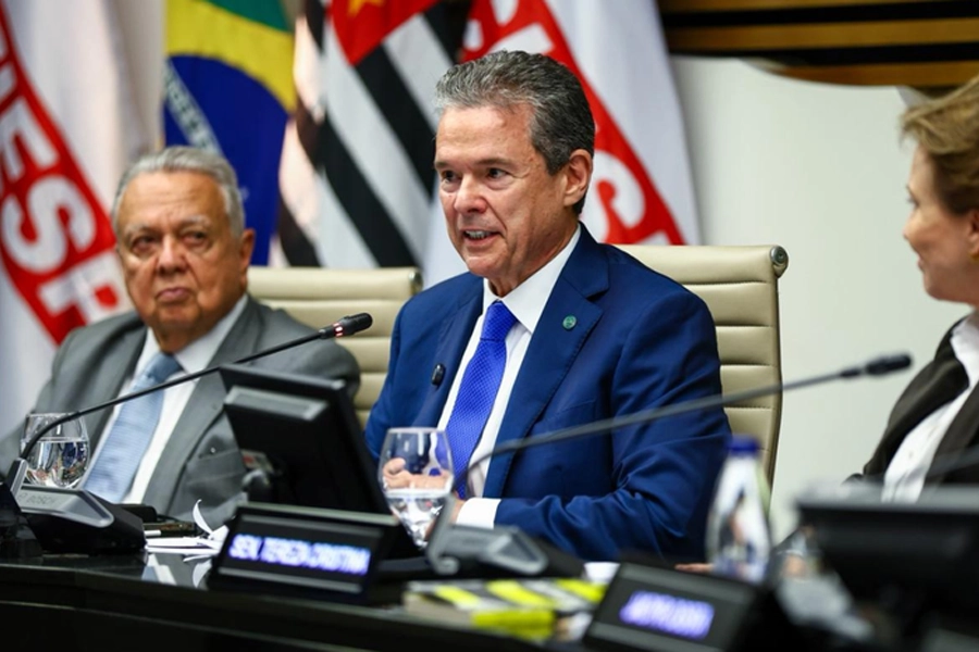Em São Paulo, ministro André de Paula ouve demandas do agro sobre crédito rural