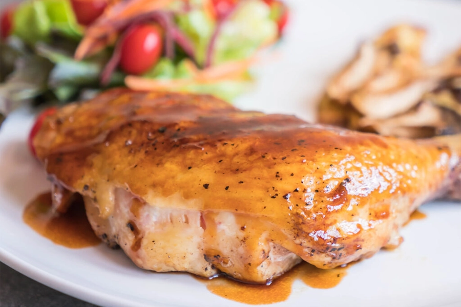 Exportações de carne de frango fecham primeiro semestre com recorde histórico em volume e receita