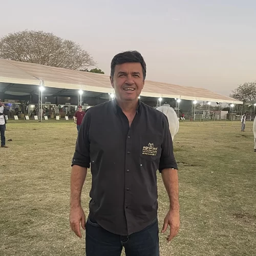 AgroCave na Expo Rio Preto 2025: Carlos Ribeiro destaca inovação em nutrição e qualidade da pecuária brasileira