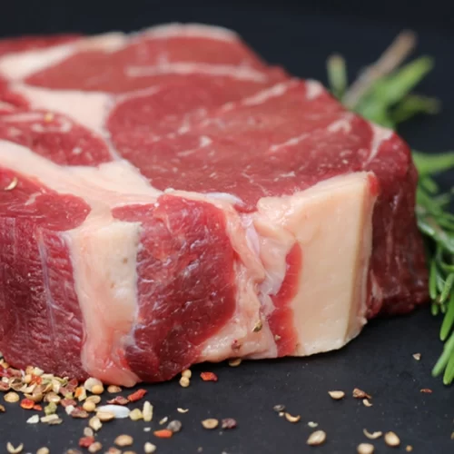 BOI/CEPEA: Cota da China preocupa, mas exportação inicia 2026 em volume recorde