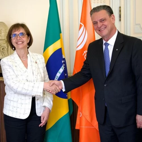 Na sede da OMSA, ministro Fávaro destaca a importância da regionalização em caso de crises sanitárias