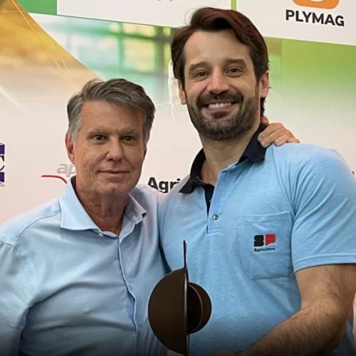 Citricultores homenageiam o secretário Guilherme Piai na abertura da Expocitros 2025