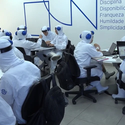 JBS abre inscrições para Ensino Médio com bolsas integraisem unidades de SP