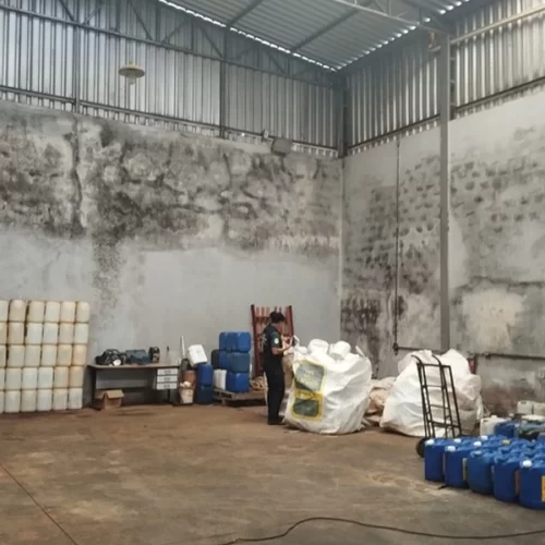 Mapa apreende mais de 1 tonelada de agrotóxicos irregulares e interdita fábrica de fertilizantes em Minas Gerais