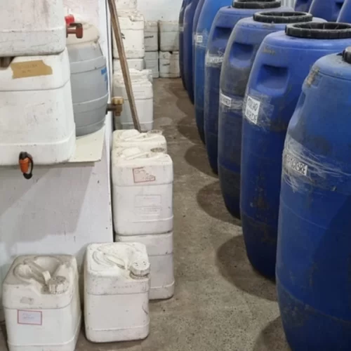 Mapa realiza operação Dose Limpa contra comércio de bebidas clandestinas e falsificadas