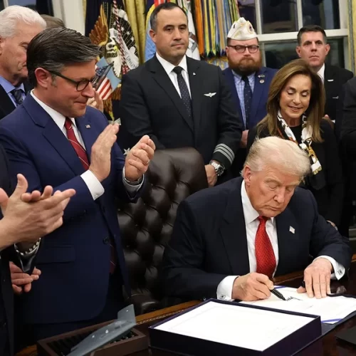 Trump assina lei que encerra paralisação histórica de 43 dias e operações do USDA são retomadas