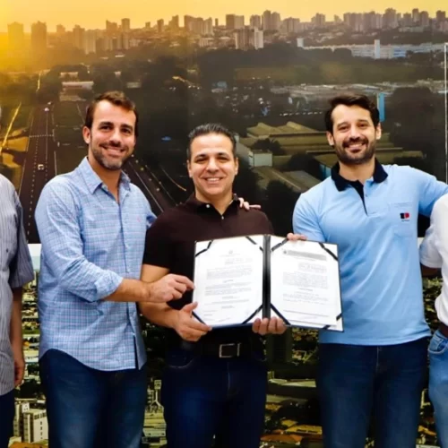 Secretaria de Agricultura de SP e prefeitura de Araçatuba firmam convênios para apoio ao setor agrícola e infraestrutura rural