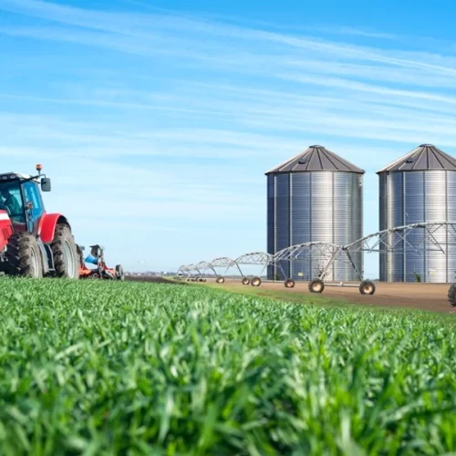 Escândalo bancário no Brasil: Como o crédito internacional pode ser a solução para o agronegócio brasileiro